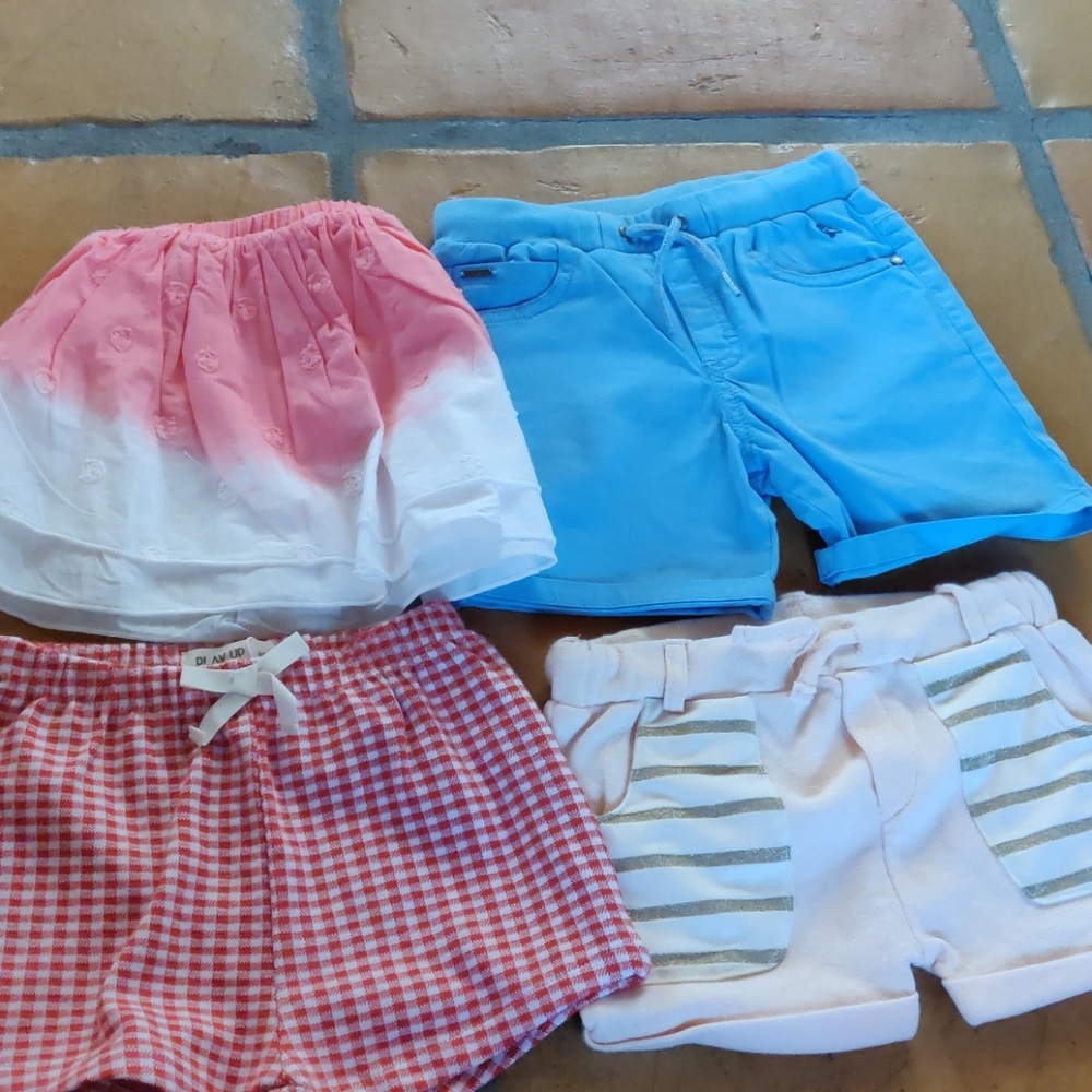 Girls size 2t bottoms